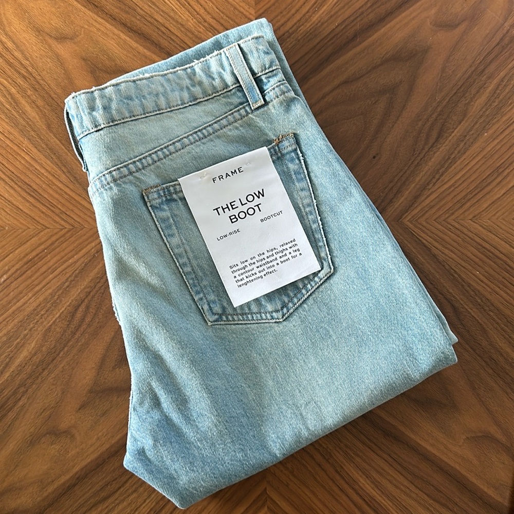 Frame The Low Boot Jean - Picture 2 of 3